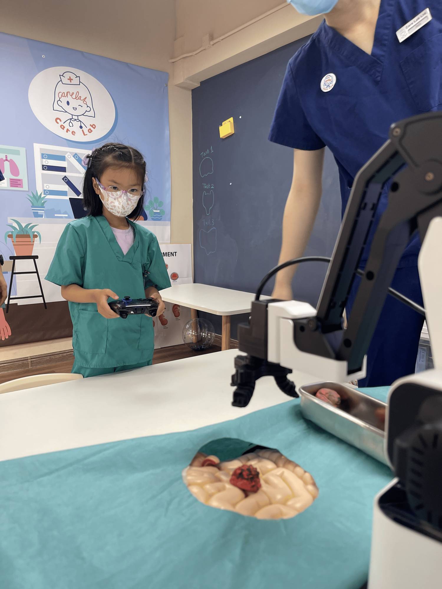 【Little Doctor】<7-10-year-old kids> Junior Surgeon Workshop