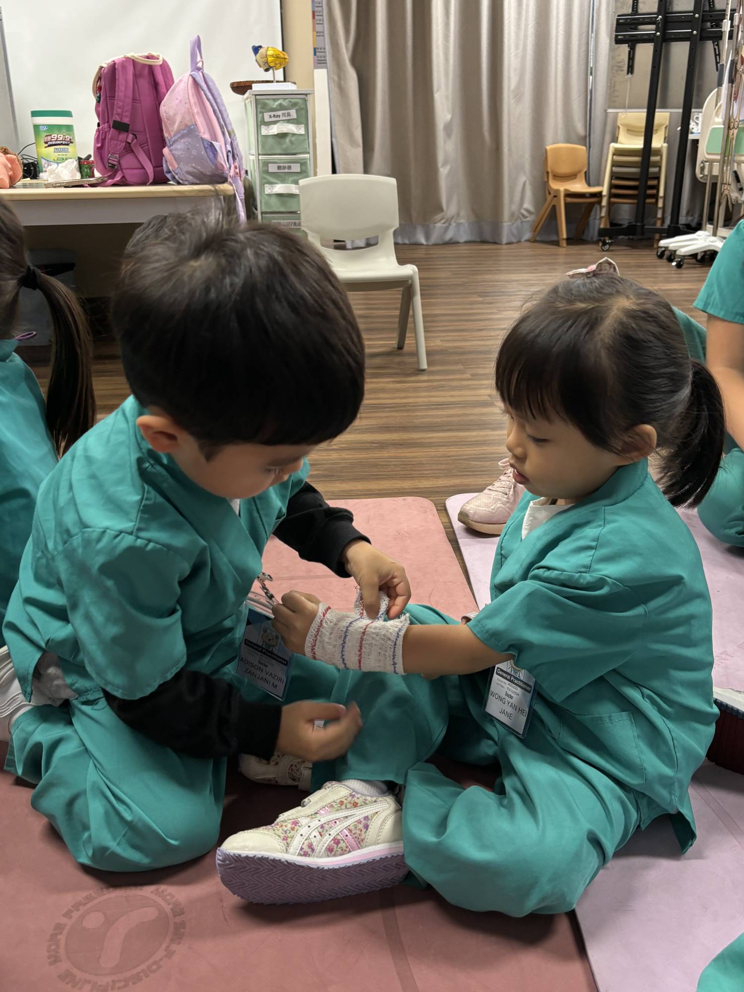 【小醫生】👩🏻‍⚕️AED 1 急症科 - 第一堂🧑🏻‍⚕️ (3-6歲)