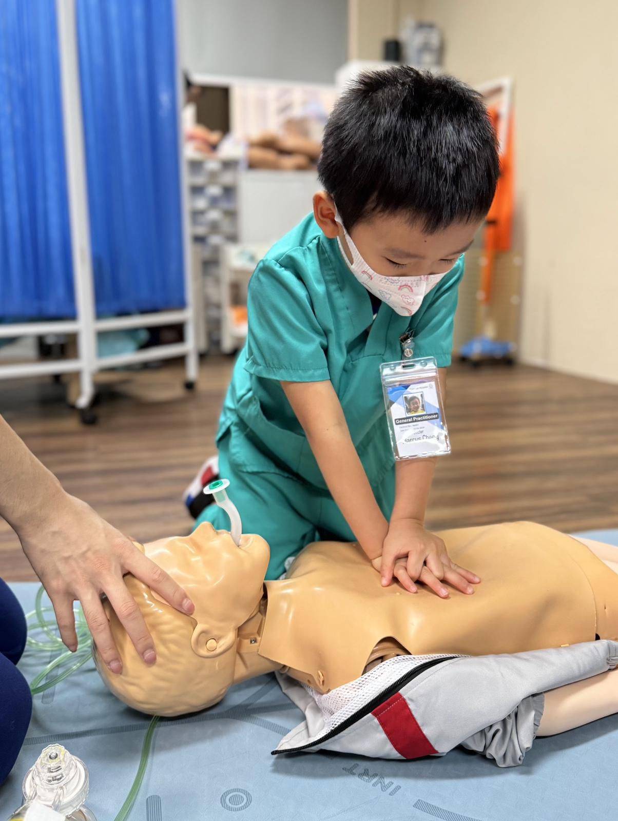 👩🏻‍⚕️AED 1 Accident & Emergency Department  - First Session🧑🏻‍⚕️ (Ages 3-6)